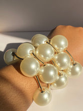 Jumbo Pearl Ball Bracelet