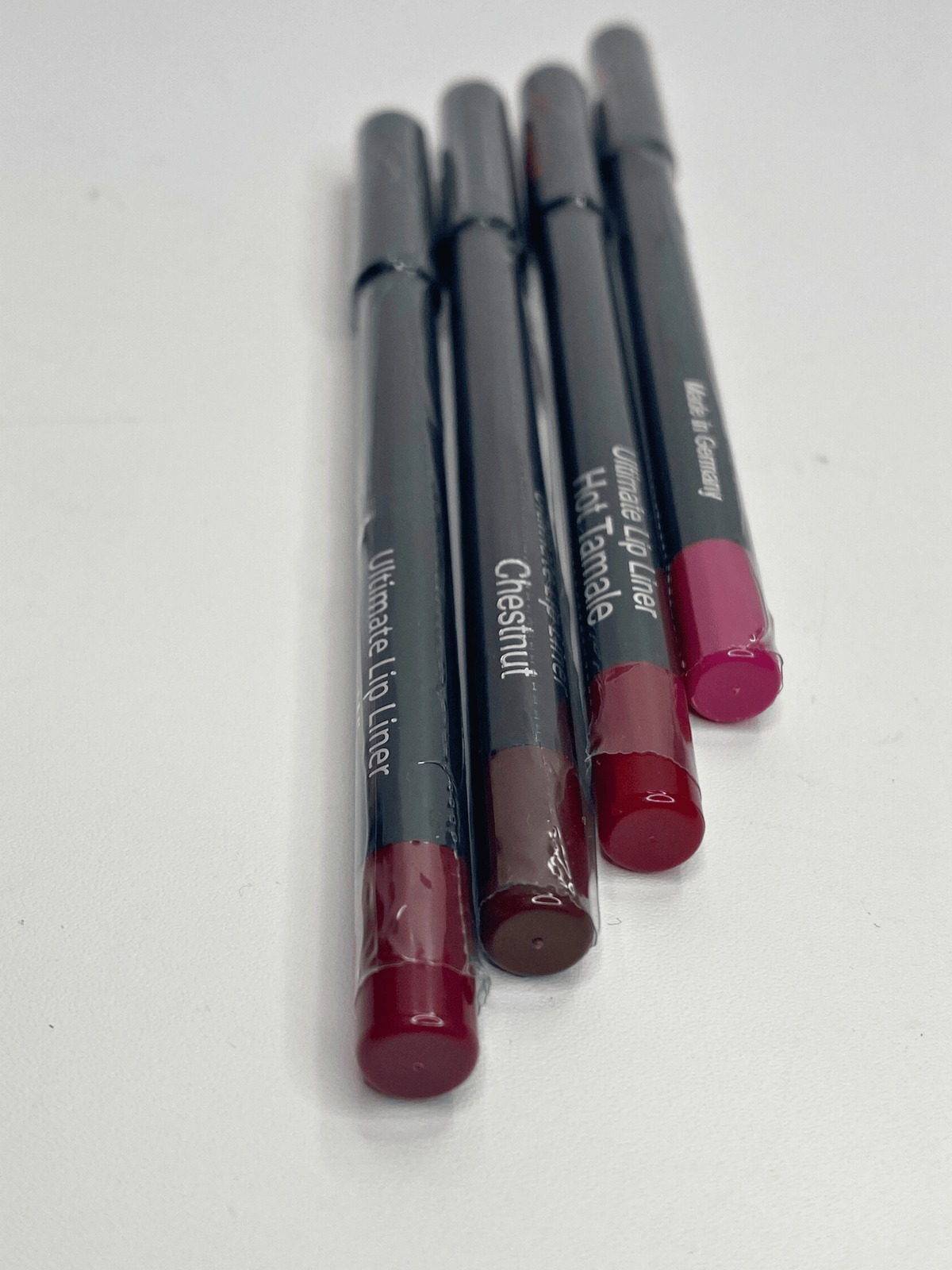 LIP LINERS